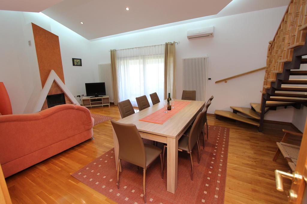 Apartment Villa Nera 普拉 外观 照片