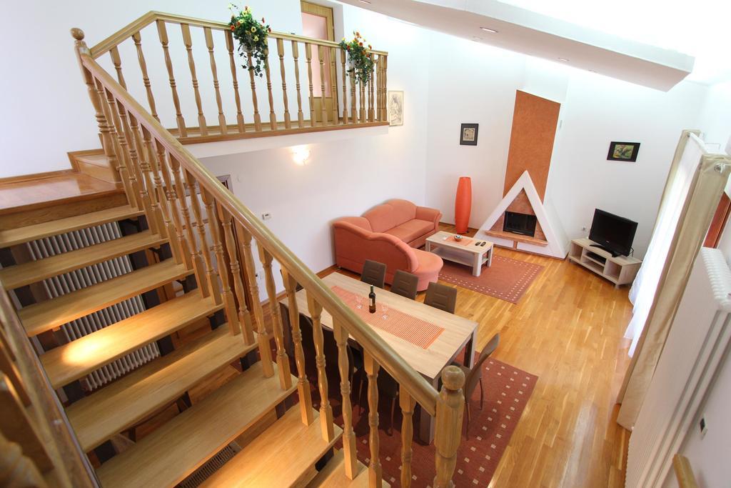 Apartment Villa Nera 普拉 客房 照片